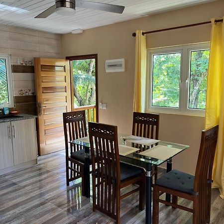 Chloe'S Cottage Self-Catering La Digue Exteriör bild