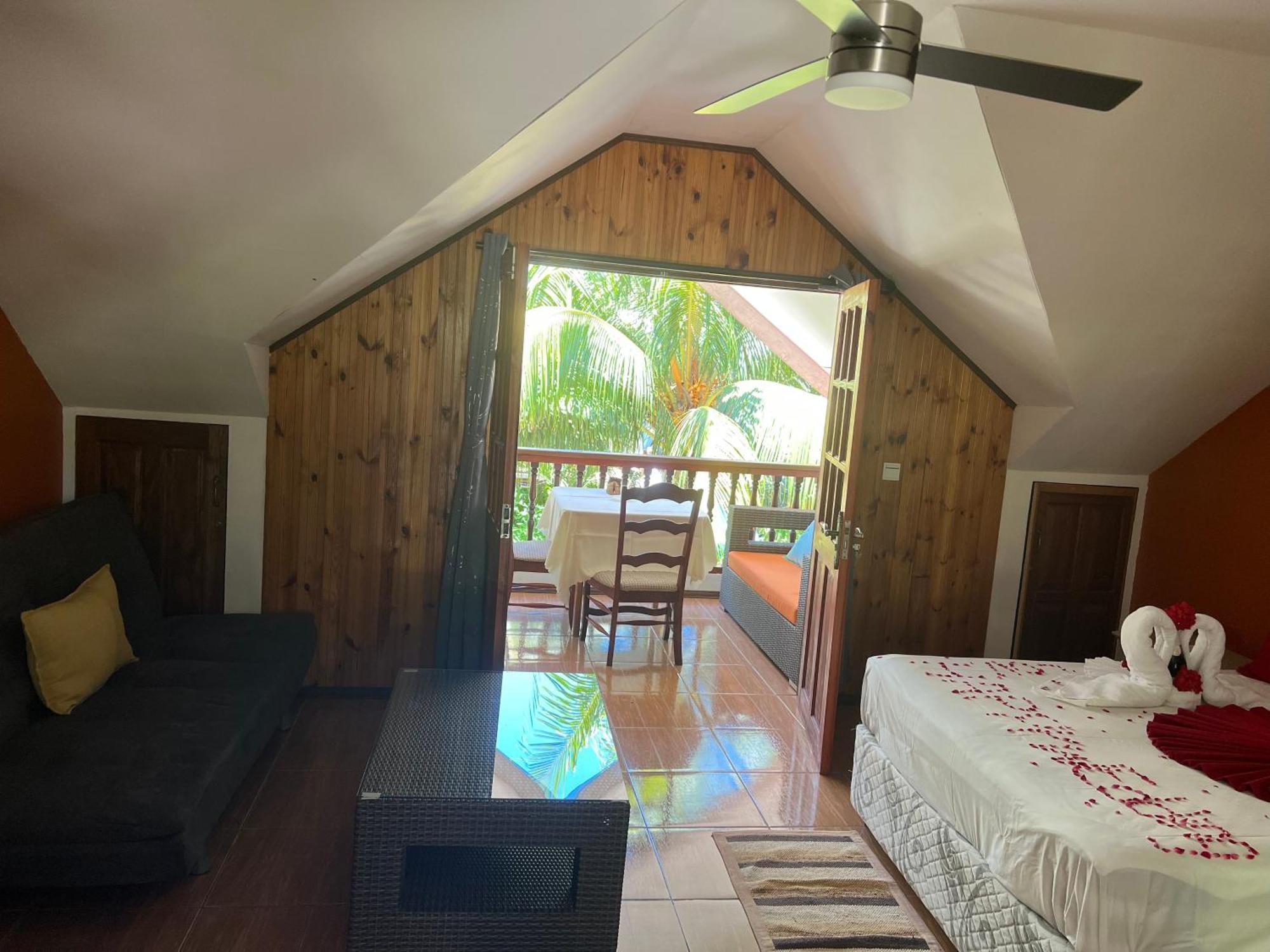 Chloe'S Cottage Self-Catering La Digue Exteriör bild