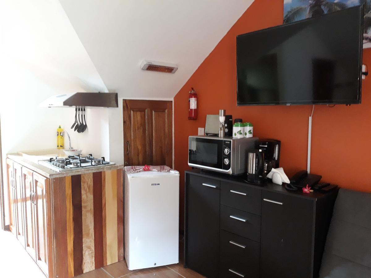 Chloe'S Cottage Self-Catering La Digue Exteriör bild